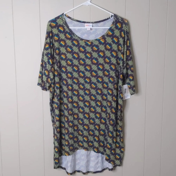 LulaRoe Green Aztec Print Irma Tunic - Picture 1 of 5